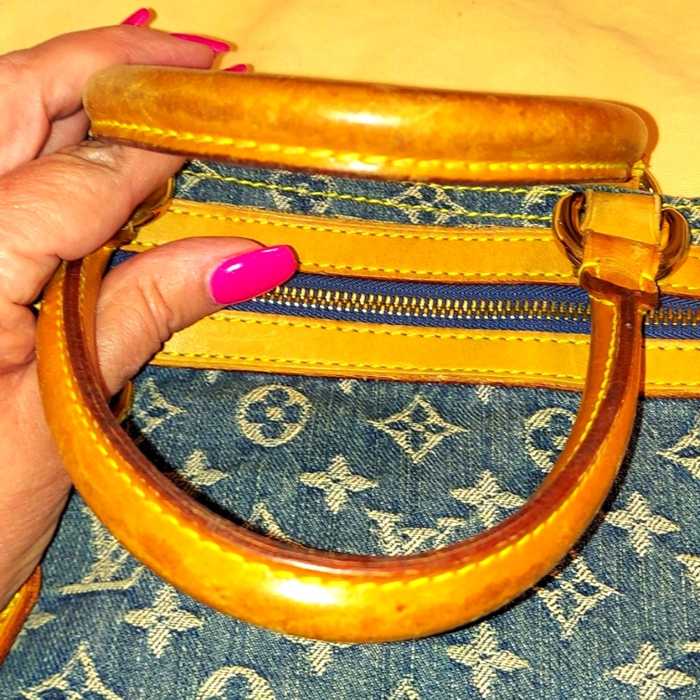 🔥🔥LOUIS VUITTON BLUE DENIM SAC PLAT - Picture 6 of 15